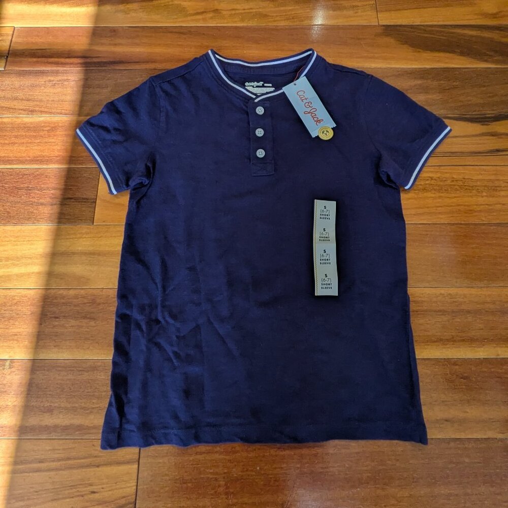 Boys' Short Sleeve Textured Henley Shirt (S)